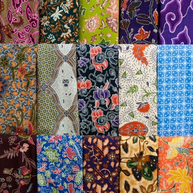 2 Oktober Diperingati Sebagai Hari Batik Nasional, Ini 12 Motif Batik Populer di Indonesia, Kamu Punya yang Mana?