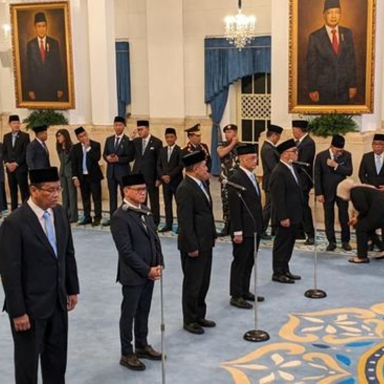 Tokk! Presiden Prabowo Re-shuffle Kabinet Merah Putih