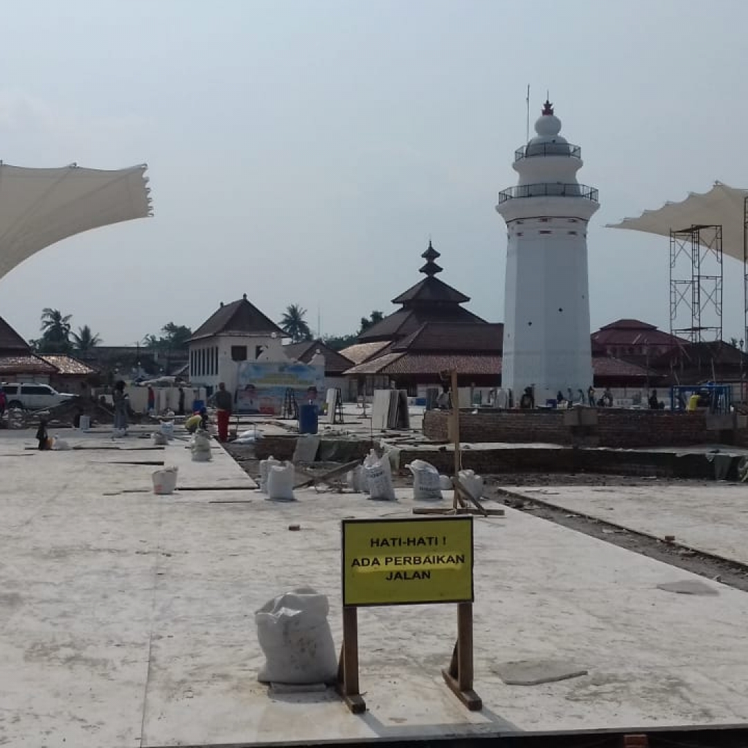 Indahnya Nuansa Masjid Nabawi di Banten Lama