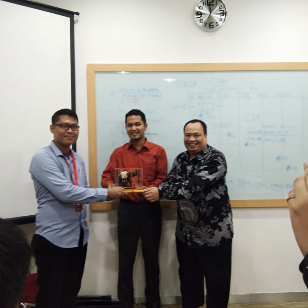 Media AKUTAHU Terima Kunjungan Mahasiswa UMITRA Lampung.